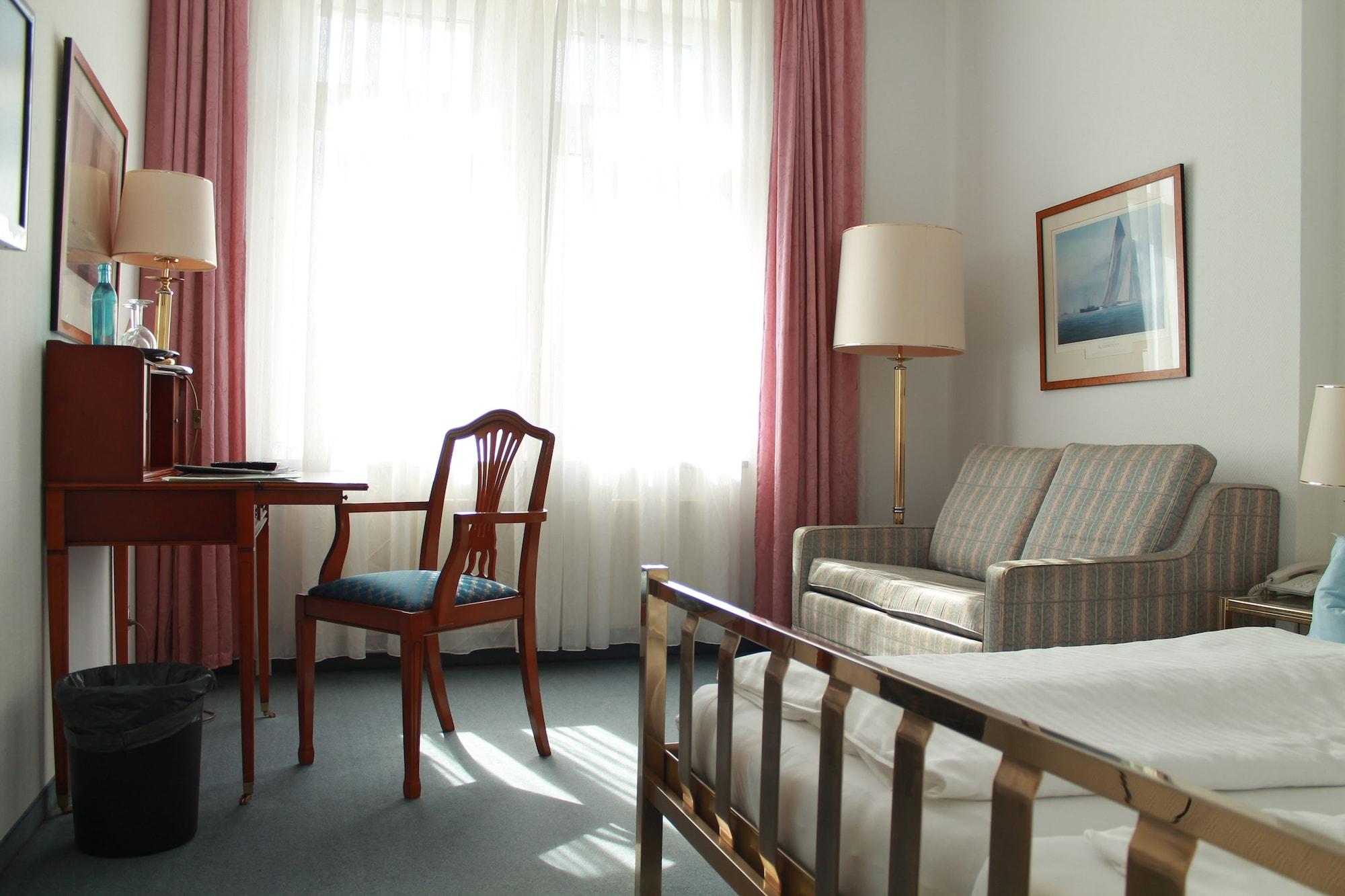 Hotel Windsor Дрезден Екстериор снимка